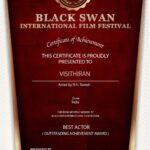 R. K. Suresh Instagram - கொல்கத்தா மாநகரில் நடைபெற்ற ‘ப்ளாக் ஸ்வான் சர்வதேச திரைப்பட விழாவில்’ நம் விசித்திரன் திரைப்படம் ‘சிறந்த திரைப்படம்’ மற்றும் ‘சிறந்த நடிகர்’ என இரண்டு விருதுகளைப் பெற்றுள்ளது. #bestactor #bestmovie Thanks to BLACK SWAN international Flim festival 2022 awards 🙏 @onlynikil @primevideoin