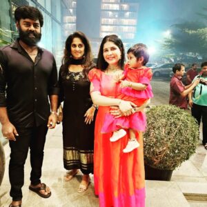 R. K. Suresh Instagram - Happy Diwali wishes to all 🪔🪔😊😊
@actorrksuresh #shalini #isharyasuresh