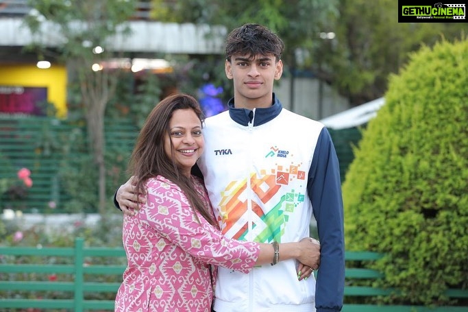 R. Madhavan Instagram - CONGRATULATIONS team Maharashtra for the 2 trophy’s .. 1 for boys team Maharashtra in swimming & 2nd THE OVERALL Championship Trophy for Maharashtra in entire khelo games. Blown by and VERY grateful and humbled by the performances and achievements of @fernandes_apeksha ( 6 golds, 1 silver, PB and records) and @vedaantmadhavan (5golds and 2 silver). Thank you @ansadxb and Pradeep sir for the unwavering efforts and Govt of Madhya Pradesh @chouhanshivrajsingh Ji and @official.anuragthakur Ji . So happy and Proud.