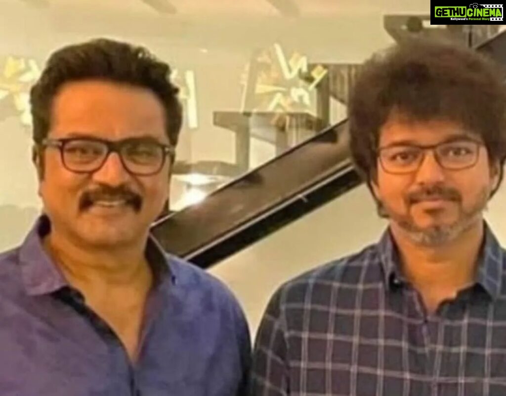 R. Sarathkumar Instagram - Happy birthday @actorvijay May the heavens choicest blessings be showered upon you on this special day! All the best in advance for the grand success of #Leo #HBDThalapathyVijay #LeoFirstLook #LokeshKanagaraj #NaaReady #vijay #Thalapathy