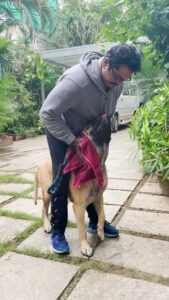 R. Sarathkumar Instagram - Spending quality time with Thor  before getting back to hyderabad to shoot for "Custody" Nag Chaitanya, Arvindsamy directed by Venkat prabhu
. 
. 
. 
. 
@chayakkineni  @venkat_prabhu @thearvindswami
. 
. 
. 
. 
.
.
#filmshoot #custody #hyderabad #VintageVP #Venkatprabhu #ChayAkkineni #nagachaitanya #aravindsamy  #shootbegins #shootingdiaries #timewiththor #qualitytime #enjoyinglife #upcomingfestivals #festivalseason #arrives #caringtime #thor #myman #animals #animallovers #pet #petlover #petforlife #petlife