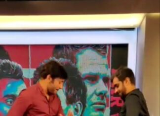 RJ Balaji Instagram - Mooku, Mooku, Mooku Mela Raja...🎧🎙️🎵🎶 Uncle and aunties Here’s my video for the #MookuMelaRajaReels @starsportstamil Challenge You can participate too by following the three simple steps. 👇🏻👇🏻 1) Click on this video and press "Use Audio" 2) Record your dance video and use the #MookumelaRajaReels. Tag @starsportstamil. 3) Tag 3 of your friends and continue the Kutthu! 💃🏻🕺🏻 #FeelItReelIt #MyIPLReel #IPLDanceChallenge #Dream11IPL2020 #IPL #ReelsChallenge #MookuMelaRaja #StarSportsTamil #StarAiKelungal