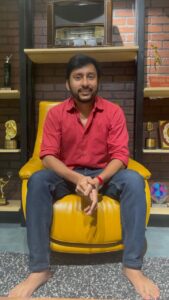 RJ Balaji Instagram - தம்பி, தங்கச்சி, Dai பச்ச சட்டை This is for you !!! Aunty - Uncle நீங்களும் கண்டிப்பா பாருங்க !❤️ #ExamResults