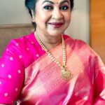 Raadhika Sarathkumar Instagram - Working with @thechennaisilks in #madurai #deepavali special , #travel time missing family and @r_sarath_kumar with this awesome song in #vtk #vtksongs ❤️❤️❤️❤️ @samanthajagan makeup 👍👍