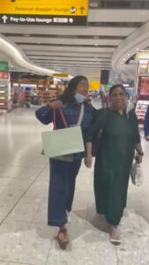 Raadhika Sarathkumar Instagram - Lots of catching up and spending quality time with my dear @sripriyarajkumar  #heathrowterminal5