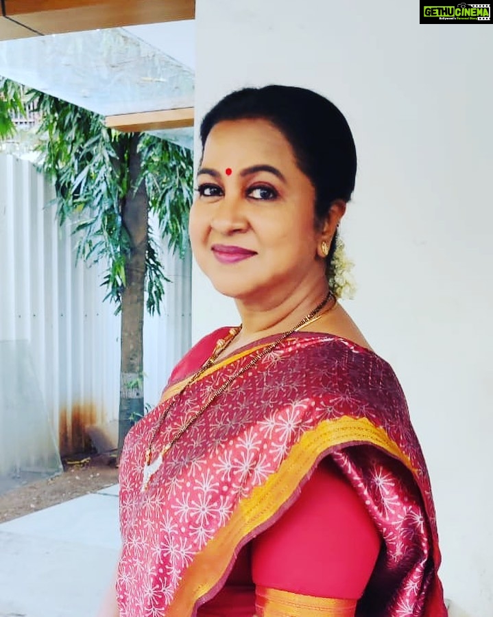 Raadhika Sarathkumar Instagram - இனிய தமிழ் புத்தாண்டு மற்றும் சித்திரை திருநாள் நல்வாழ்த்துகள் ❤️👍🤗