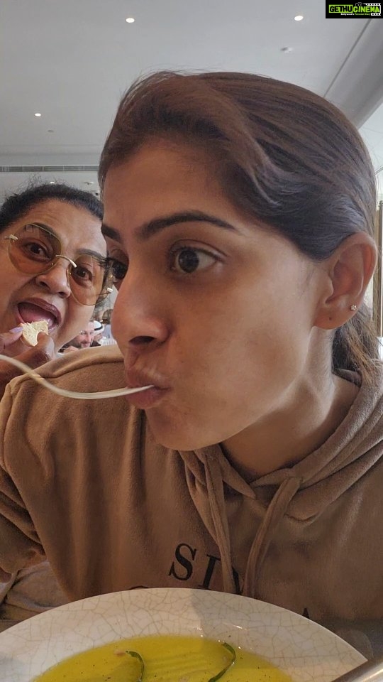 Raadhika Sarathkumar Instagram - We like to eat... #foodies #april #dubai part 2 Thank you @gtholidays.in such a good trip..so well done..as u can see we had such a fantastic time.. Take us back...so muchhhh fun @radikaasarathkumar #instagramreels #instagram #travel #travelgram #holiday #vacaymode #vacation #dubai #dubaigoldenvisa #goldenvisa #funnyvideos #funnyreels #foodie #foodiegram #trending