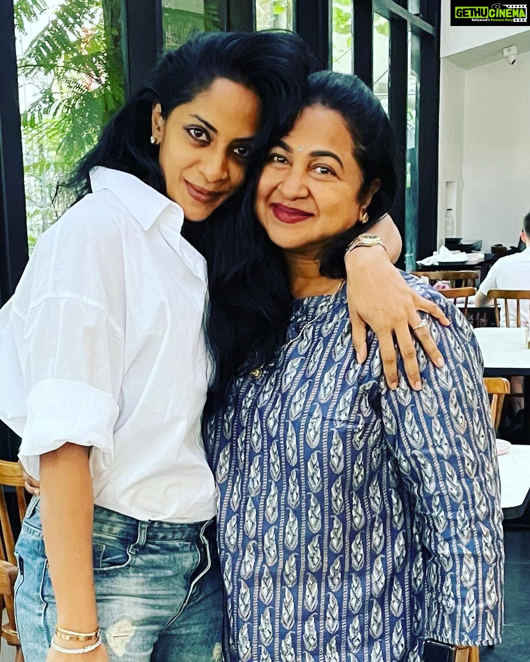 Raadhika Sarathkumar Instagram - The talented @sriya_reddy , just love her work and what a bundle of spirit ❤️❤️❤️❤️🥰🥰🥰 actor of substance.