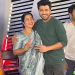 Raadhika Sarathkumar Instagram - At times we get to work with a great fun team #adavallumeekujoharalu is one as we call it a wrap today with the sweetest @imsharwanand, crazy #rajusundarammaster #oorvashi @kalyani_natarajan @rajshrinair.official @sathya_krishnan27 @khushsundar we had the most amazing time doing this cute and lovable film, in theatres from Feb 25th, thank you team and unit 🙏🙏🙏