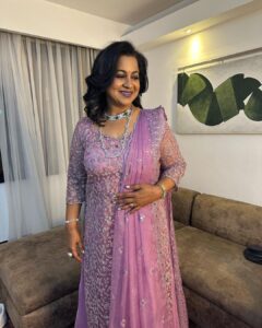 Raadhika Sarathkumar Instagram - Day 2 of @ashbashr & @aaron_thavarajah wedding , heart full of love and happiness as we danced for sangeet with #rahhulsarath @ratha_21 @kritia_ratha @ashbashr and @r_sarath_kumar , film courtesy @varusarathkumar ❤️❤️❤️❤️❤️❤️#srilanka.  @geetuhautecouture