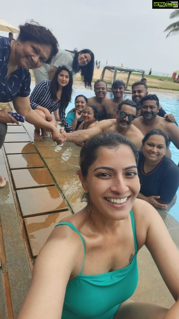 Raadhika Sarathkumar Instagram - #mondayblues Just the kinda blue I like… Miss being there with you all.. This trip was a special one.. we have been waiting to take this family trip for so long and finally got down to doing it.. thank you @pickyourtrail for organising such an amazing trip.. we had a blast..!! @heritanceahungalla @aitkenspencetravels @r_sarath_kumar @radikaasarathkumar @poojasarathkumar @rayanemithun @amithun_25 @mallikakandasamy @kala_kandasamy @manjunath_s @aiswarya.sudharson @ramkumar_sudarshan #tarak #radhya #rahhulsarath @suryaprakash27 thank you for video as usual..!!! Heheh #monday #haveagoodweek #family #love #friends #travel #traveldiaries #holiday #throwback
