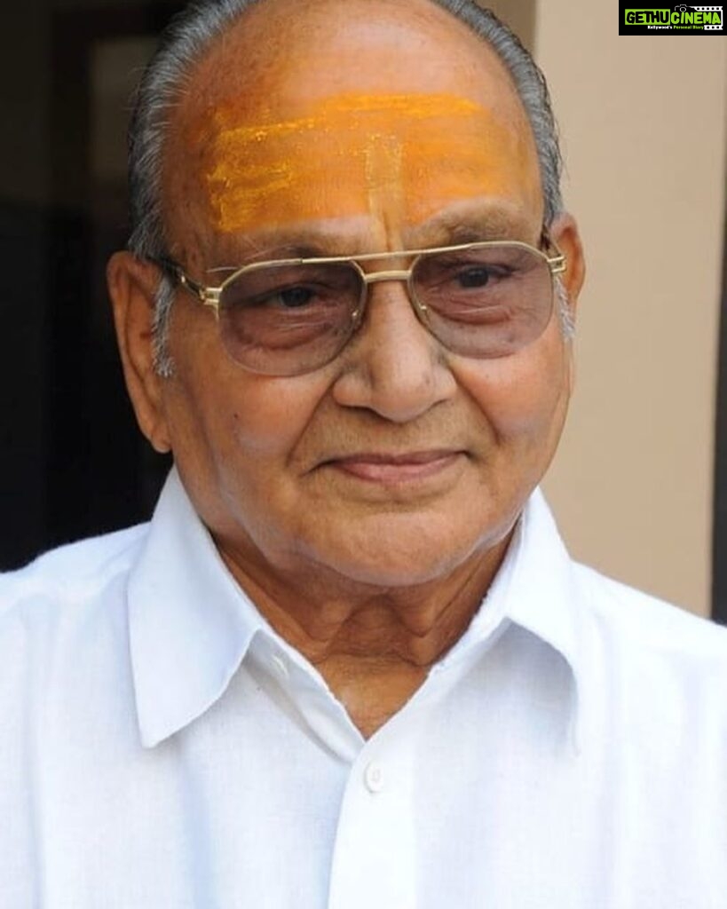 Raadhika Sarathkumar Instagram - RIP to a legend #kvishwanathgaru . The calm in a storm, who believed and gave art a great memory. You work will live on🙏🙏🙏fond memories and great respect🙏🙏🙏🙏🙏
