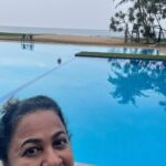 Raadhika Sarathkumar Instagram - Rarely we all get to spend time together, enjoying the moment , Thks to @varusarathkumar @r_sarath_kumar @rayanemithun @amithun_25 @kala_kandasamy @manjunath_s @aiswarya.sudharson @mallikakandasamy #rahhulsarathkumar @pickyourtrail Sri Lanka