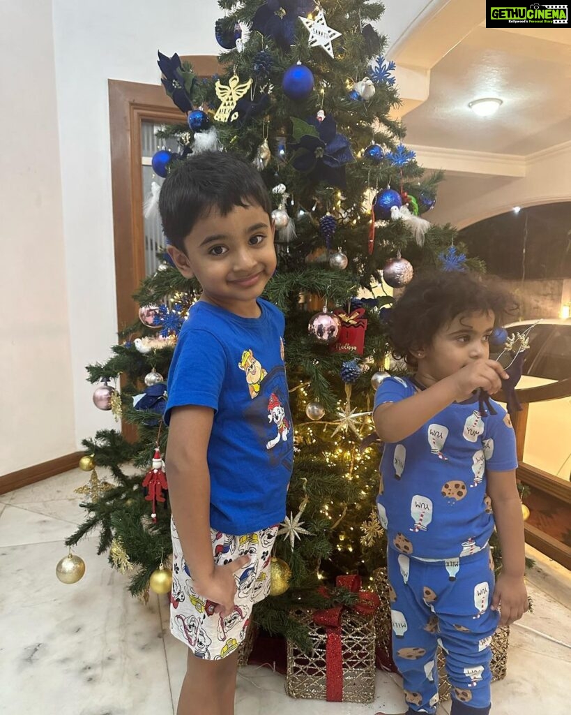 Raadhika Sarathkumar Instagram - Merry Christmas 🧑🏻‍🎄🎄🎄🎄🎄from our family to yours, the first time not celebrating with my cake and Xmas lunch at home. Miss @rayanemithun @amithun_25 and the kids sooooo sooo much. Hope the coming year will bring a lot of positive growth and cheer.