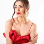 Raai Laxmi Instagram - 🌹Glitz & Glam Night 🌹#FilmFare #FilmFareAwards2023 #LadyinRed Outfit: @theohailakhanofficial Earrings: @hybajewels Rings: @vivinia_designer_jewelery x @offbeatmediain Styled by: @trishadjani 📸: @propixer