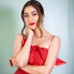 Raai Laxmi Instagram - 🌹Glitz & Glam Night 🌹#FilmFare #FilmFareAwards2023 #LadyinRed Outfit: @theohailakhanofficial Earrings: @hybajewels Rings: @vivinia_designer_jewelery x @offbeatmediain Styled by: @trishadjani 📸: @propixer