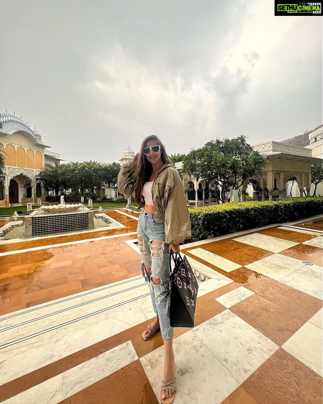 Raai Laxmi Instagram - 💎minimal is Chic 💎