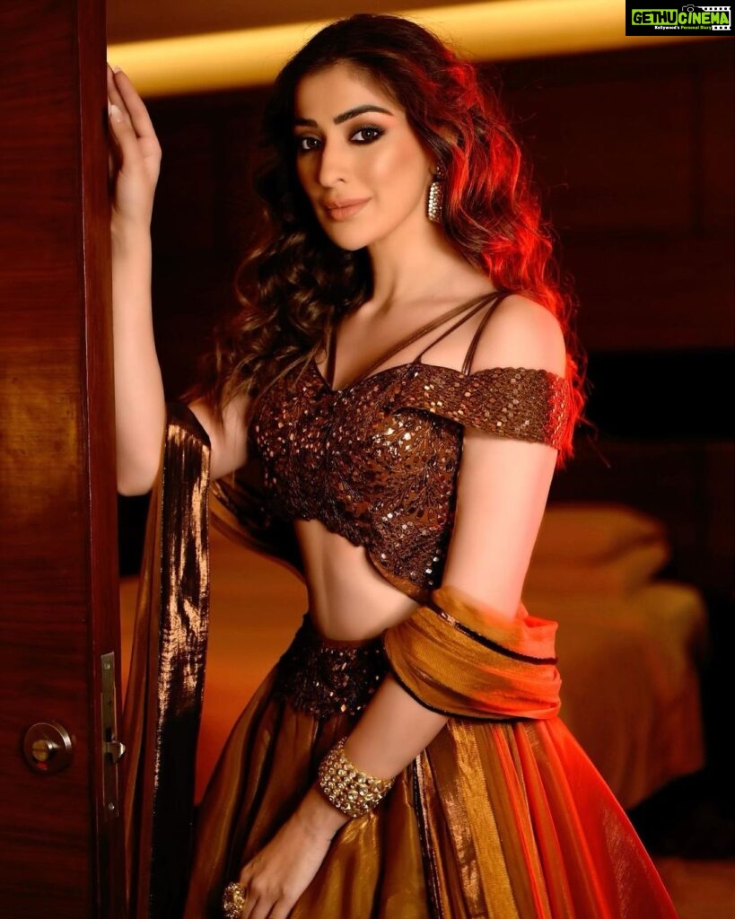 Raai Laxmi Instagram - 💎💎💎 Styling: @stylekarmaa 👗: @expressionistbyjaspreet 💄: @romakhannaofficial 📸: @thefixating_shot 💎: @shriramhariramjewellers