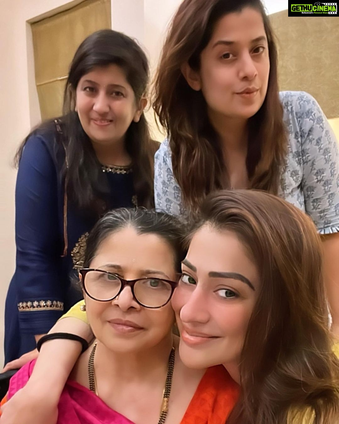 Raai Laxmi Instagram - To my strongest, kindest and beautiful women in my life who raised us to being strong #Maa Happy Women’s Day ❤️🌈😘 to my main women’s in my life and to all the women out there ❤️love you lots❤️