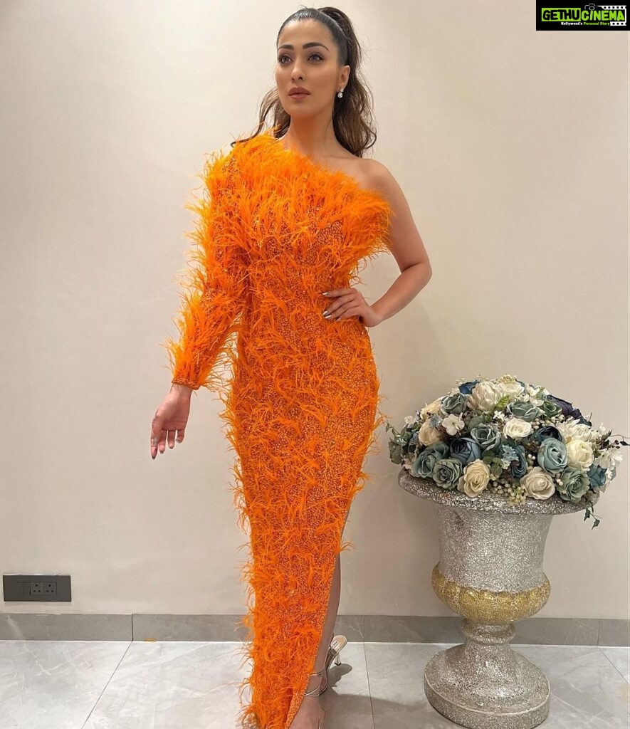 Raai Laxmi Instagram - 🧡Soul Over Beauty🧡 All about #StardustNight #Redcarpet #stardustawards2023 #beautyandbrillianceinindiancinema Outfit: @chiselbymr Earrings: @miranabymegha Styled by: @trishadjani