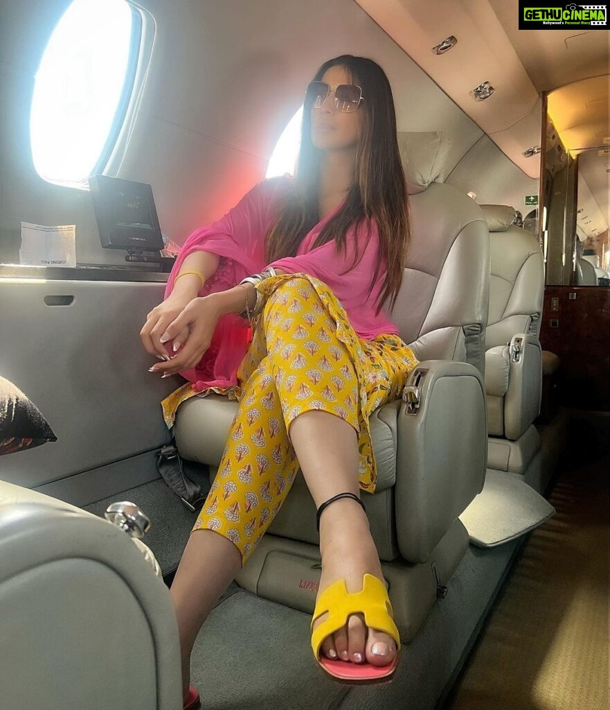 Raai Laxmi Instagram - I followed my heart and it led to where I am.❤️⭐️💫✈️ #jetflying #newbeginnings #newstart #blessedlife #blessedwiththebest #posivity #gratitude