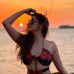 Raai Laxmi Instagram - Don't forget - beautiful sunsets need cloudy skies.🌅🧡