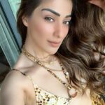 Raai Laxmi Instagram - 💛Some moments are gold 💛