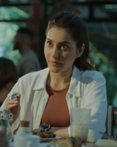 Raashi Khanna Instagram - nothing just obsessing over her genius and gorgeousness at the same time🌻✨

#FarziOnPrime, watch now!