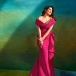 Raashi Khanna Instagram - Pink for @pinkvilla 💕