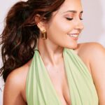 Raashi Khanna Instagram - Smiling away to your reactions on our #farzi trailer 🥹💚