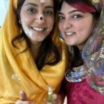 Raashi Khanna Instagram - The effect of a cherished friendship.. 💖 @rabbeqaiqbal you can thank me! 🤣🧿