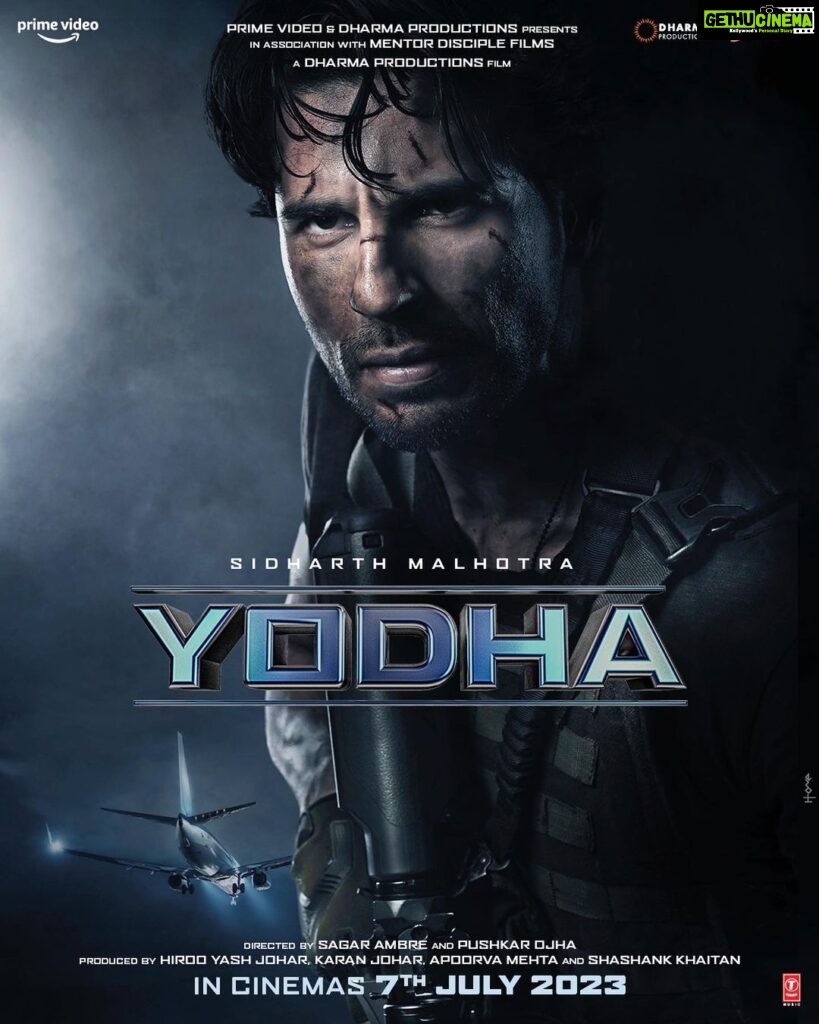 Raashi Khanna Instagram - Get ready for some turbulent action!🤩 #Yodha is all set to make its descent in cinemas on 7th July, 2023. Buckle up!🛬 @karanjohar @apoorva1972 @shashankkhaitan @sidmalhotra @dishapatani @sagarambre_ #PushkarOjha @primevideoin @dharmamovies @mentor_disciple_films @tseries.official