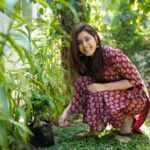 Raashi Khanna Instagram - The thing that brings me the most joy and has also become a birthday tradition! 🌿