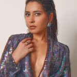 Raashi Khanna Instagram - Bling - a - ling..! #iykyk 😉 Outfit:- @labelrsvp Jewellery:- Rings:@goldenwindow @blingsutra Earrings: @voycejewellery @squbepr Stylist: @shaleenanathani Assistant Stylist: @kareena.desaii @samridhi_.jain Hair: @souravv_roy_ Make Up: @sonamdoesmakeup 📸: @dinesh_ahuja