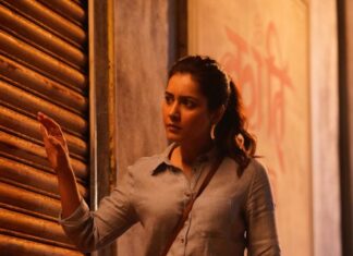 Raashi Khanna Instagram - Amidst all the things #Farzi, your ‘asli’ love has been extremely overwhelming. ♥️ Farzi is so special for multiple reasons- the people, the experiences and the incredible love! ♥️ I’m tremendously grateful to @rajanddk sirs’ for deeming me worthy to bring alive Megha on screen and a huge shout-out to @castingchhabra for making this happen. A special thank you to @shahidkapoor .It has been a wonderful experience to collaborate with a creative mind like yours, I adore you. @actorvijaysethupathi sir, the world talks about your work, but I feel fortunate to know you beyond the phenomenal actor to the wonderful person you are. Your love and respect means a lot to me and it was a sheer joy to be Megha to Michael. Special mention to Pankaj sir for the brilliant cinematography.💛 So proud to have worked with such a stellar cast like Kay Kay Menon sir, Bhuvan, Amol Palekar sir, Jaswant, Regina, Kubra, Saqib and all others, without whom Farzi wouldn’t have been the joyous ride it was. And most importantly, thank you to the amazing audience for opening your hearts to me and showering me with so much love. I solemnly swear to keep striving and entertaining you. Lots of love back to you ❤️❤️