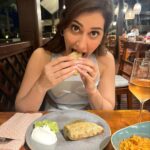 Raashi Khanna Instagram - A blissful summer evening..! 🥂