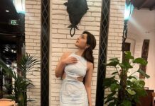 Raashi Khanna Instagram - A blissful summer evening..! 🥂