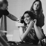 Raashi Khanna Instagram - Dressing up can be fun but it’s also exhausting. Grateful to my glam team who made it so easy with their incredible talent. Here’s a sneak peak behind the scenes.. Thank you for a glamorous night! 💜