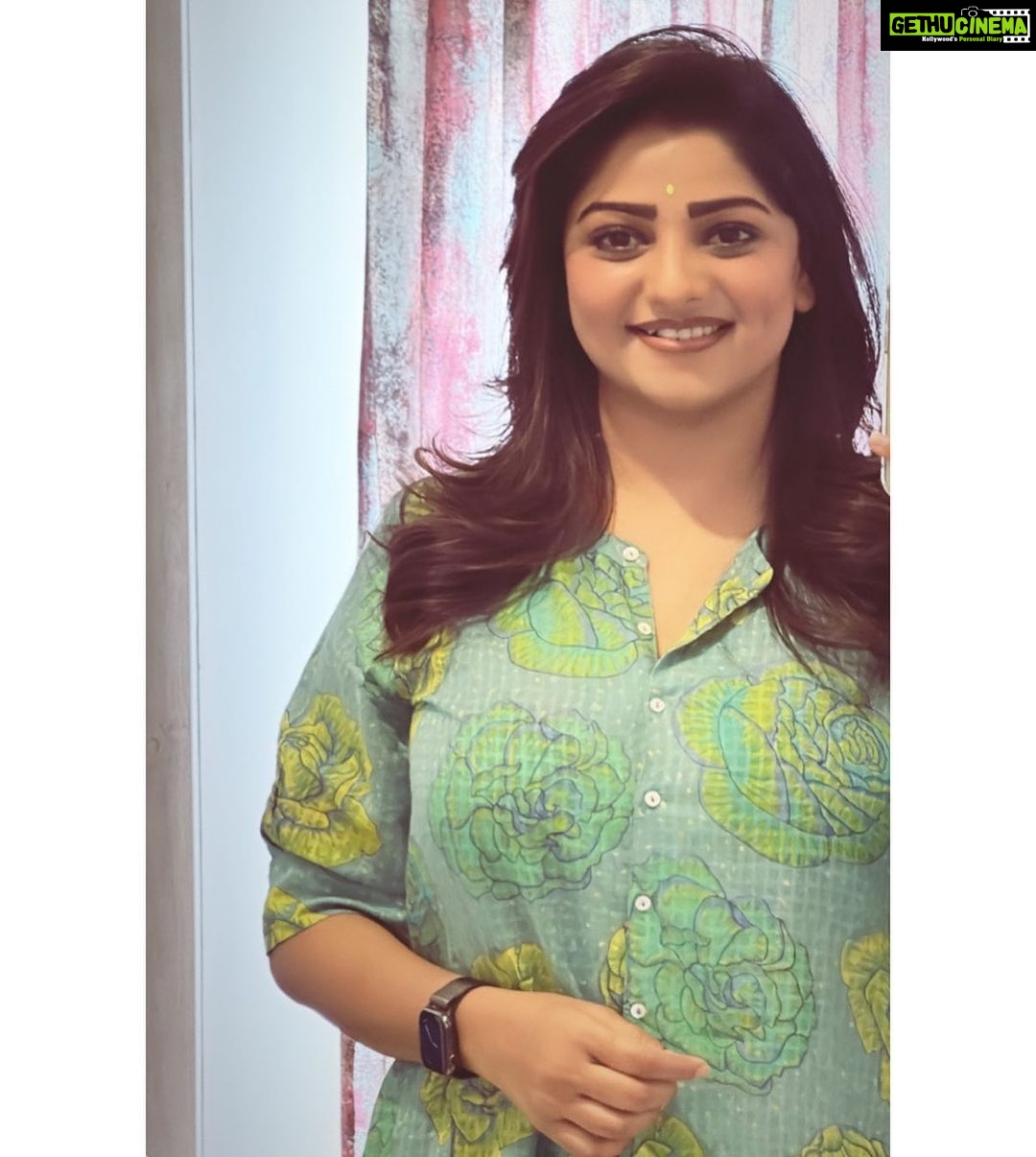 Rachita Ram Instagram - ಎಲ್ಲರಿಗೂ ಮಕರ ಸಂಕ್ರಾಂತಿ ಹಬ್ಬದ ಶುಭಾಶಯಗಳು🌼