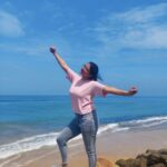 Rachitha Mahalakshmi Instagram - A solitary journey refreshes the soul ✌️✌️✌️✌️ 😇😇😇😇😇😇 Lovely Tees @aiily.lk 😇❤️