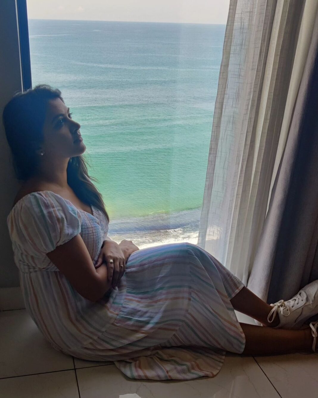 Rachitha Mahalakshmi Instagram - 😇😇😇😇😇 To be continued....... 🥰 Colombo mornings 😇 #Meinigarae Hotel MaRadha