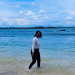 Rachitha Mahalakshmi Instagram - Let d Waves set you free..... 😇😇😇😇😇 Srilanka vibes ✌️😇