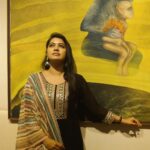 Rachitha Mahalakshmi Instagram - I love it wen pictures speak 😇😇😇😇😇😇 Outfit @srinivi_collectionz 🖤🖤🖤🖤