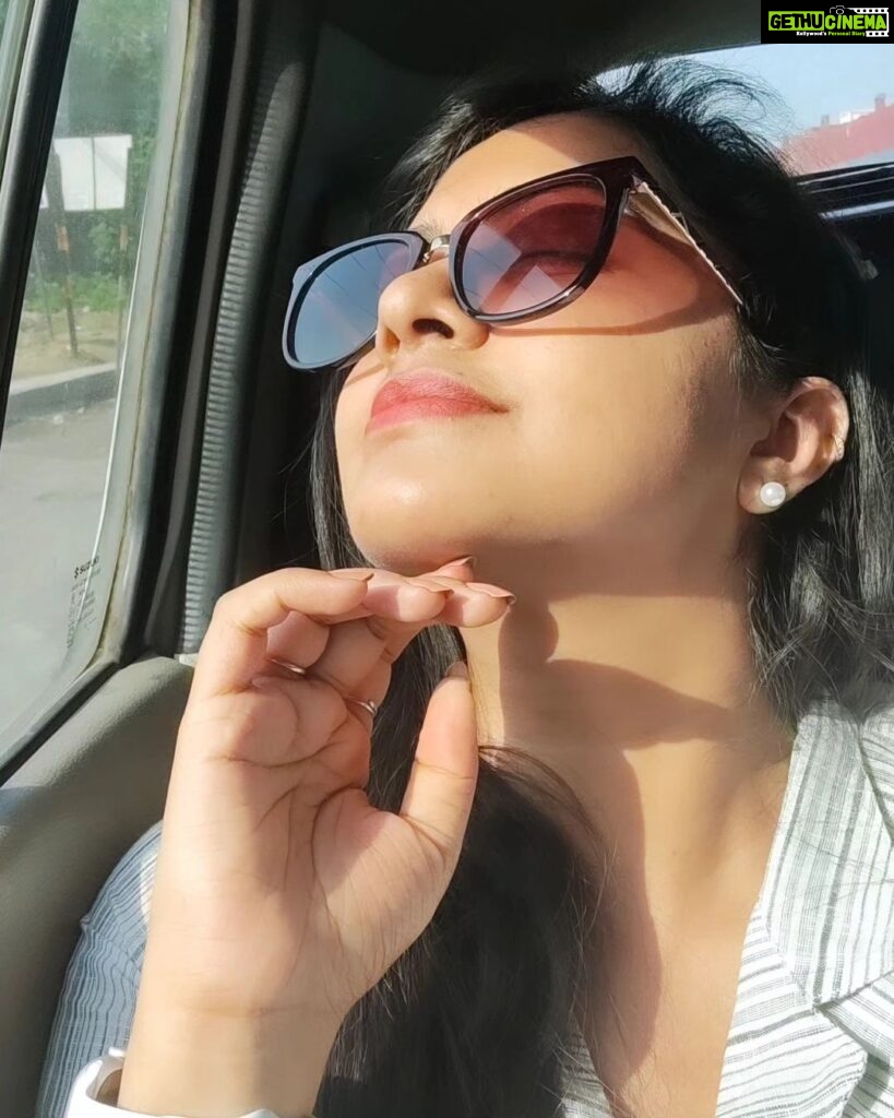 Rachitha Mahalakshmi Instagram - Let d sun shine on your soul.... 🌄