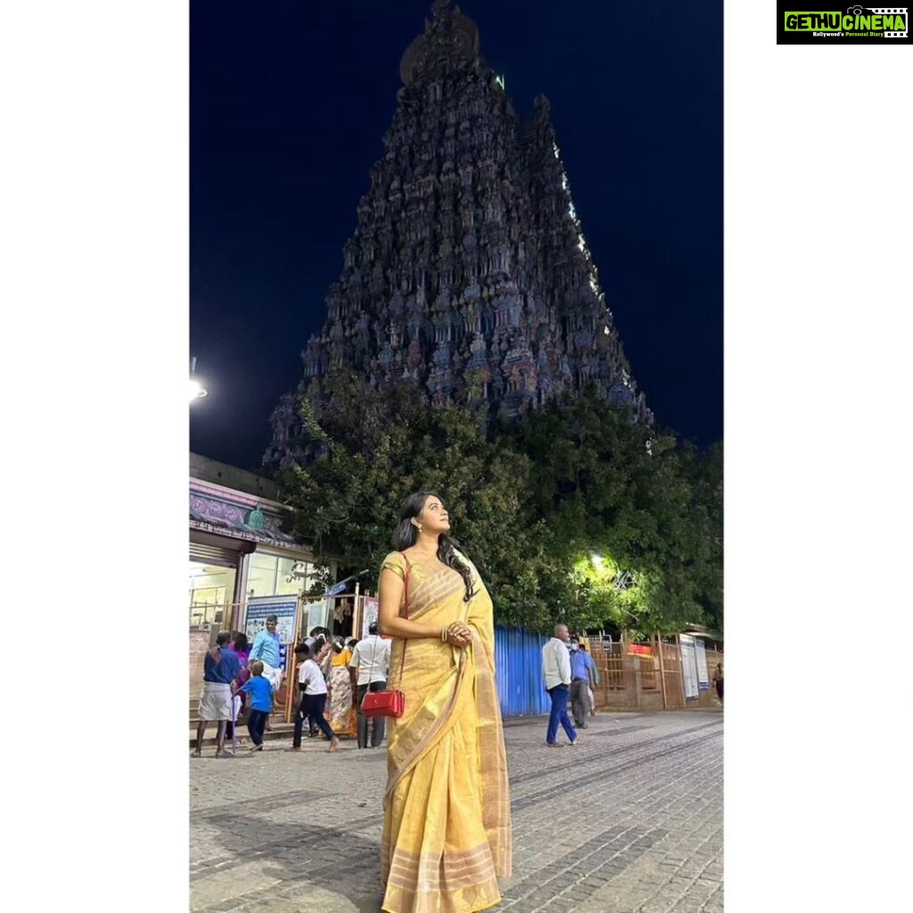 Rachitha Mahalakshmi Instagram - Meenakshi calling Meenakshi....... 😇😇😇😇😇😇🫣🫣🫣🫣 Blessed 🙌🙌🙌🙌🙌