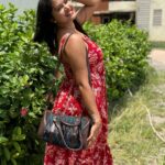 Rachitha Mahalakshmi Instagram - 🌟U can be a good person with kind heart and still say no 😇.Remember that 😇. 🌟lovely handbags @haipaihandbags 😍
