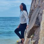 Rachitha Mahalakshmi Instagram - 🌊🏖️ Just live in the moments...... 😇😇😇😇😇