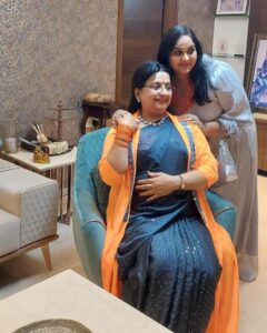Radha Instagram - Sisters celebrations never end ! ❤️
Picture Abhi bhi baaki hai Bosss 😎

#sisterlove #sisters #sister #love #family #instagood #instagram #fb #sis #sisterlove❤️