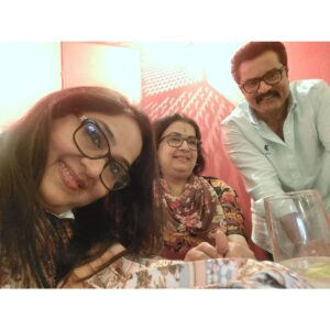 Radha Instagram - During schooldays, Never have we ever expected that reunions will be filled with endless bond love & care. That amazing feeling when meeting batchmates after a long time, can’t be expressed in words. Thanks to Mobile & technology, such moments can be captured! ❤️❤️

#gettogether #friendship #reunion #instagood #instagram #facebook #love #batchmates #film