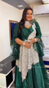 Radha Instagram - Queen of Tollywood in @rekhas_couture by @kirthana_sunil for #bbjodi Finale. 

Jewellery @aditi_collection 
Hair accessories @wowhow.in 
Makeup @ramesh.babu_makeupartist 
Hair @jilani.shaik14 
Manager @raju_star_s9